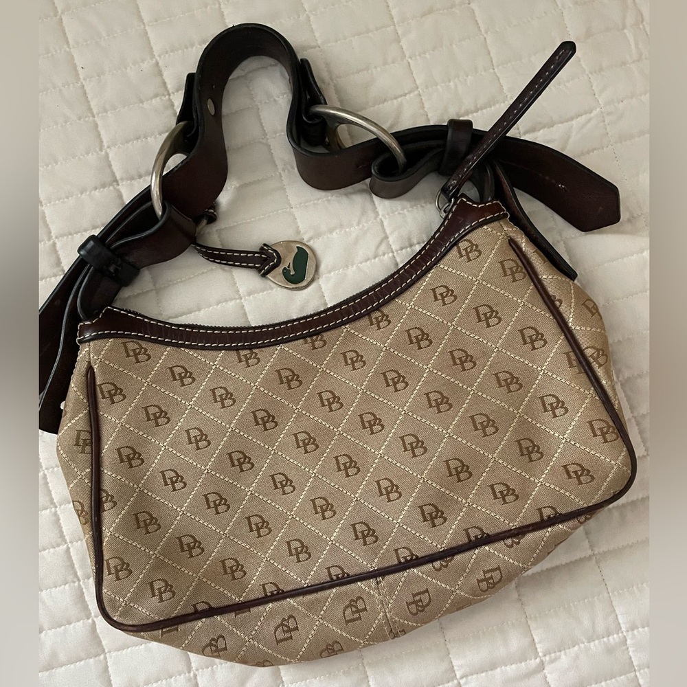 Dooney & Bourke
